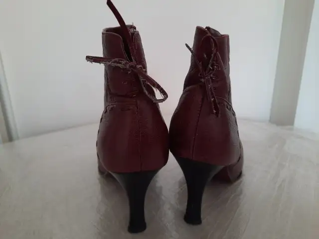 Womens Stiletto Leather Boots. Size 5 in Women's - Shoes in Mississauga / Peel Region - Image 6