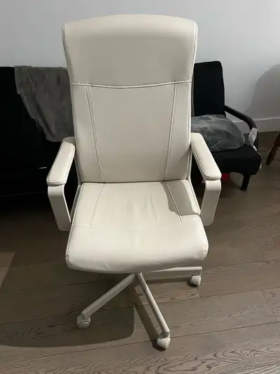 Chaise de bureau Ikea comme neuve Desk chair Ikea like new