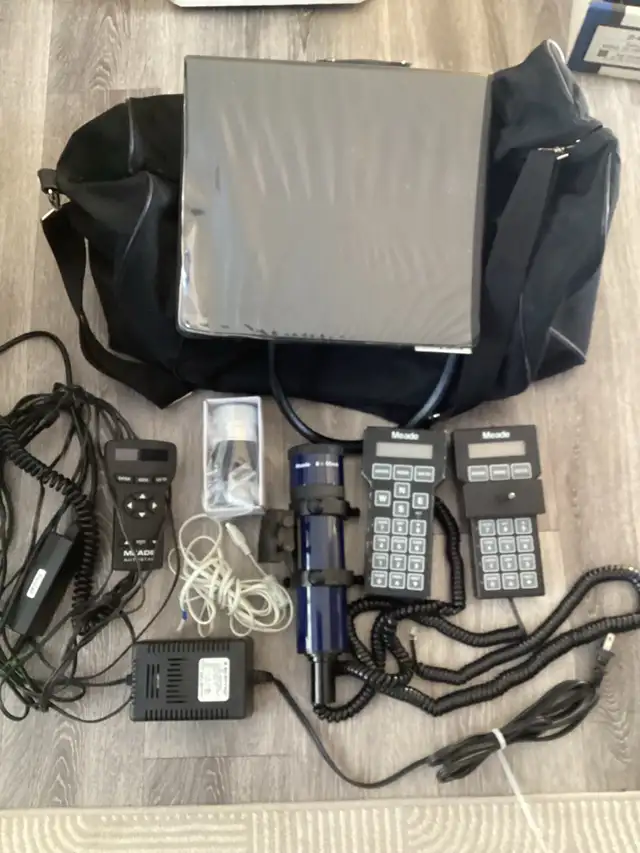 Meade LX200 Telescope with Accessories - For Sale in Hobbies & Crafts in Medicine Hat - Image 11