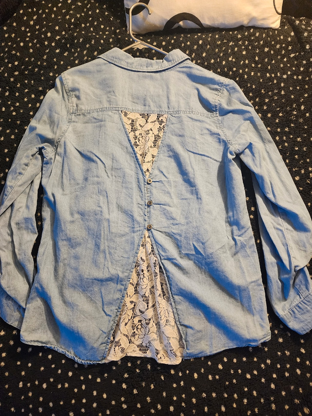 Jean style blouse in Women's - Tops & Outerwear in Winnipeg - Image 2