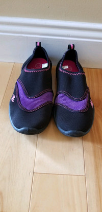 Water shoes size 13/1