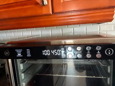 Purchased Dec., 2025. Barely used Too big for space Open to offers Includes air fryer tray, broiler...
