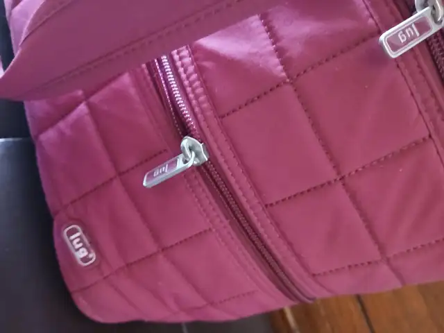 Women's tote bag in Women's - Bags & Wallets in Barrie - Image 3