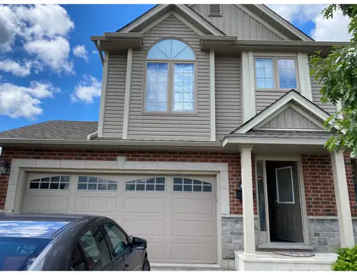 Beautifully finished and well-maintained two car garage townhouse 3 bedrooms and 3 bathrooms on FANS...