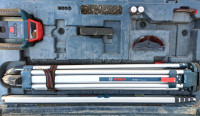 Bosch 2000-ft Red Beam Horizontal/Vertical Self-Levelling Rotary