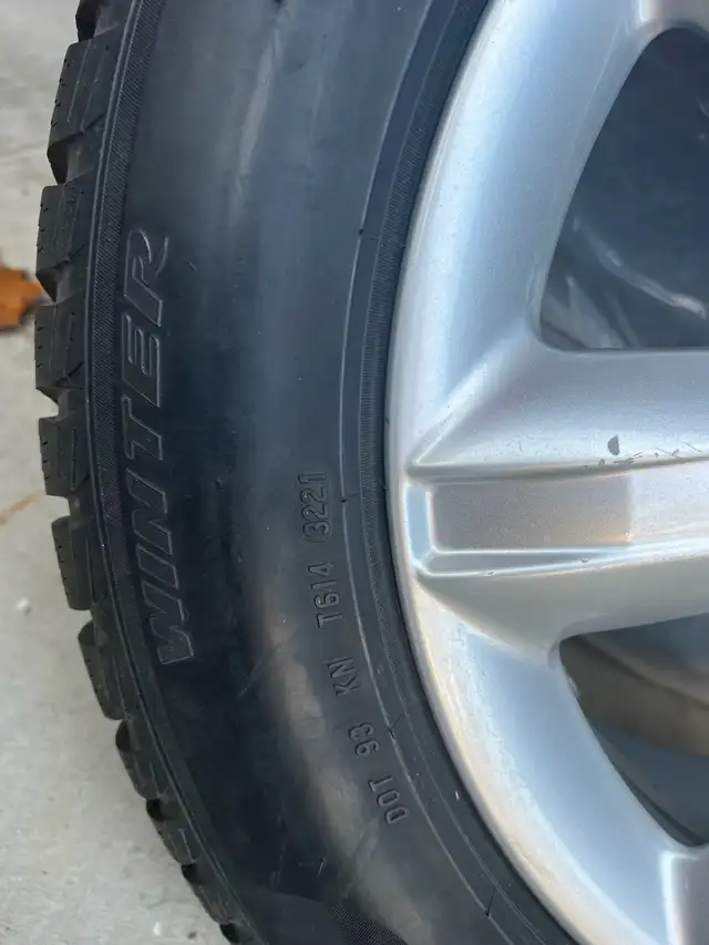 2018-22 MINI Countryman JCW Winter Tires + Rims in Tires & Rims in Kawartha Lakes - Image 9