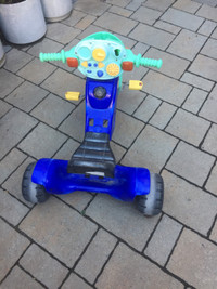 Tricycle Fisher-Price Nickelodeon PAW Trike for Kids