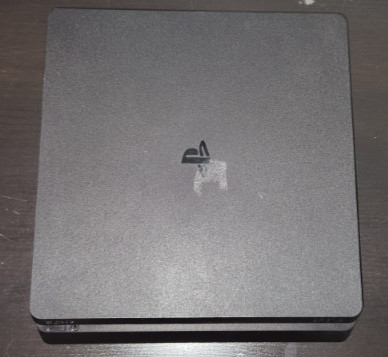 PlayStation 4 Slim Console (500GB) + Charging Cable + Power Cord in Sony Playstation 4 in Oshawa / Durham Region