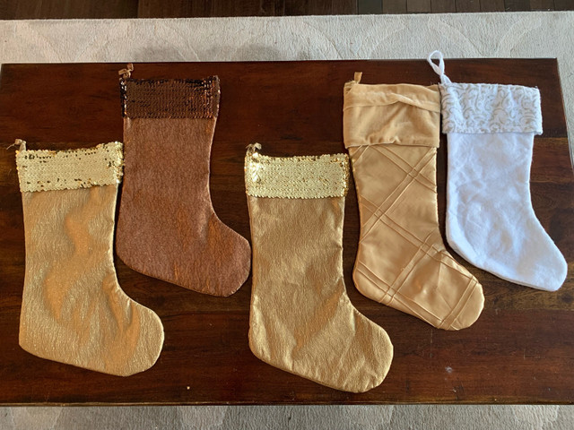 5 Christmas Stockings / Bas de Noël in Holiday, Event & Seasonal in Moncton