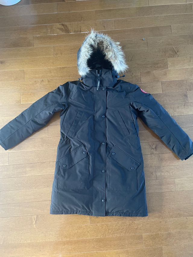 Canada Goose jacket never worn in Women's - Tops & Outerwear in Winnipeg