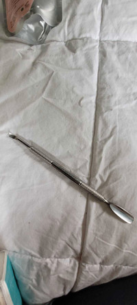 Stainless steel cuticle pusher 