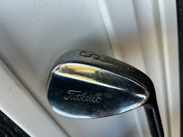 Titleist Tour Model [ 56 *] Sand Wedge Right Hand Golf Club
