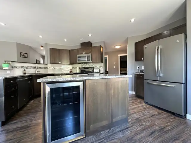 3 Bed 2 bath spacious open-plan furnished home for rent Nov 15th in Long Term Rentals in Terrace - Image 22