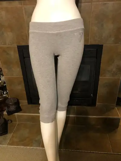 Guess / XS / VGUC, View more