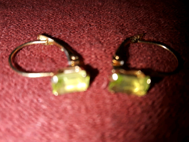 14k gold earrings with  peridot stones in Jewellery & Watches in Kingston - Image 2