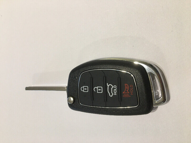 Hyundai key fob in Other Parts & Accessories in Moose Jaw