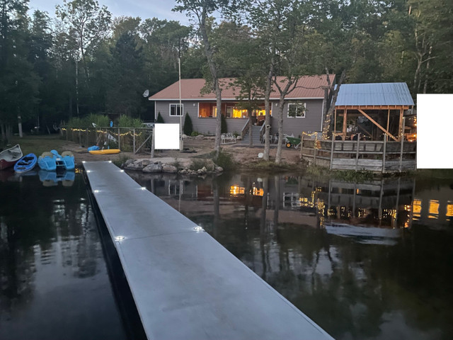Lake Front, Kayaks,Swimming, Fishing plus outdoor Pavilion in Nova Scotia