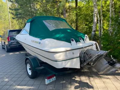 Very low use 1998 Four Winns QX 17ft bowrider with four Winns trailer. 3.0L Volvo penta. Extremely l...