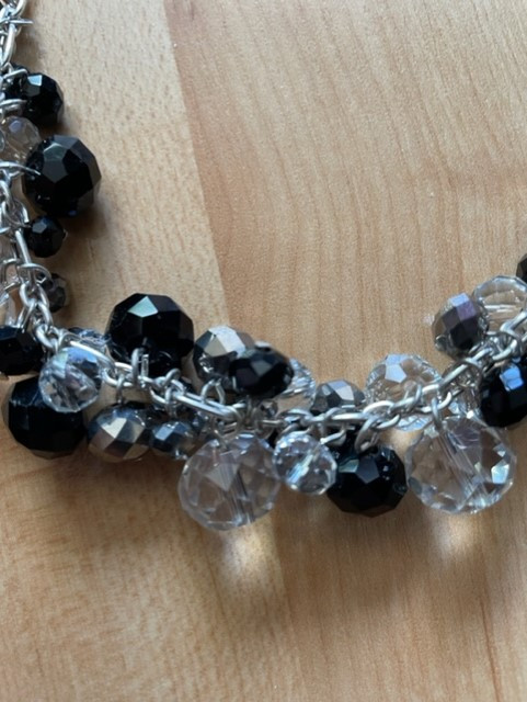 Black Beads & Crystal Necklace in Jewellery & Watches in Burnaby/New Westminster - Image 2