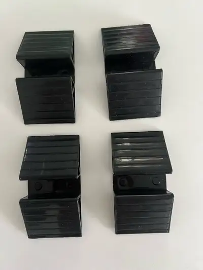 Geelin 4 Pcs Pet Gate Support - Brand New, View more