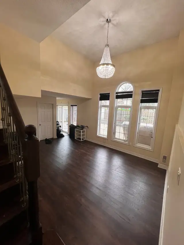 Basement for Rent in Long Term Rentals in City of Toronto - Image 10