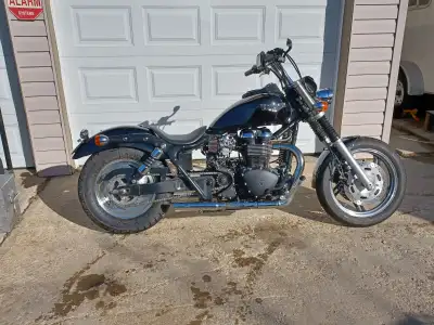 Minamalist 900cc , bobber/chopper, run excellent. Call 7809743681