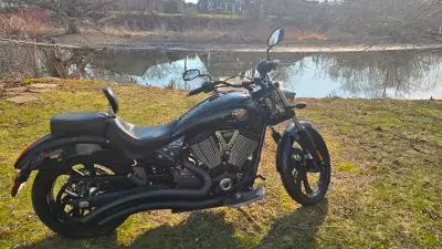 2008 Victory 8 Ball Vegas, low km's, one owner. Very well taken card of, easily certified. Always ga...