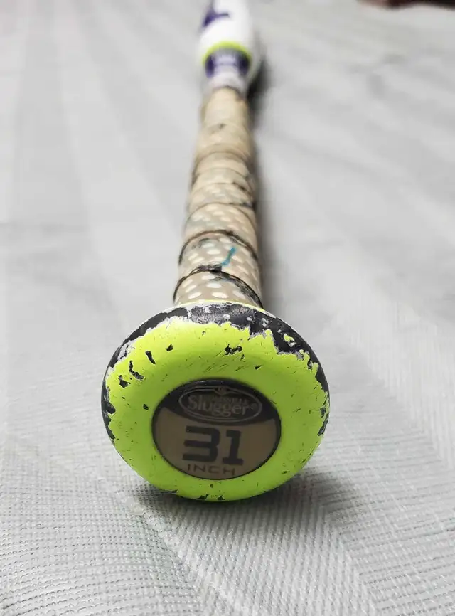 Louisville slugger softball bat 20oz 31 "  in Baseball & Softball in City of Toronto - Image 9