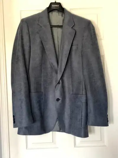 Men’s Medium, Sears, Blue Blazer in Excellent Condition-$25 cash, View more