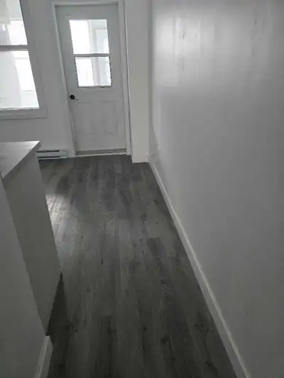 une grand logement à louer un 3 1/2 , View more