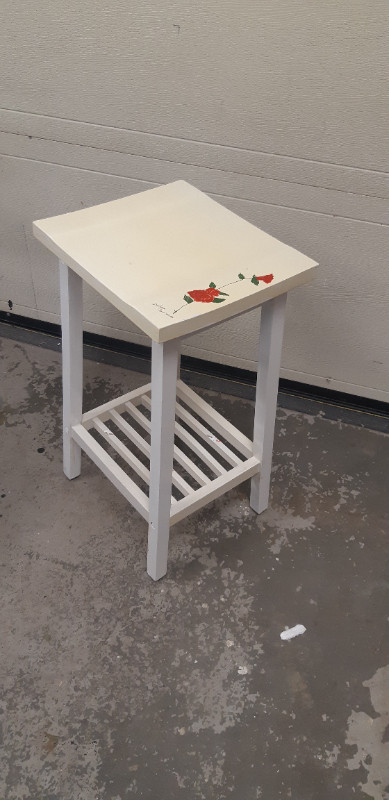 Small Table / Plant Stand in Other Tables in Kingston - Image 2