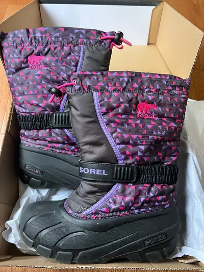 SOREL Snow Boots excellent condition ORIG $120 NOW $20 no tax!, View more