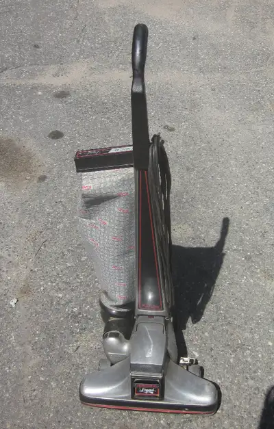 $100 Super solid running vacuum. No funny smells or noises. Headlight and power indicator work. Brus...
