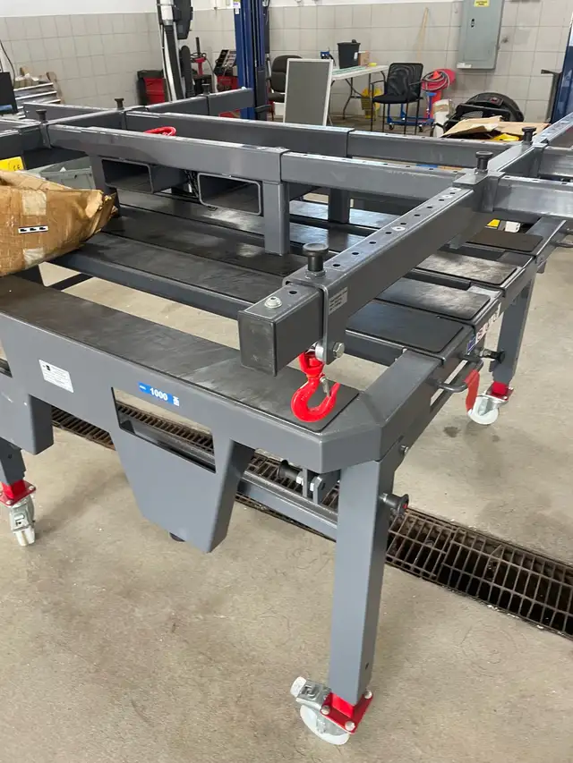 Lifting Spreader Bar & work Table in Other Business & Industrial in Bedford - Image 3