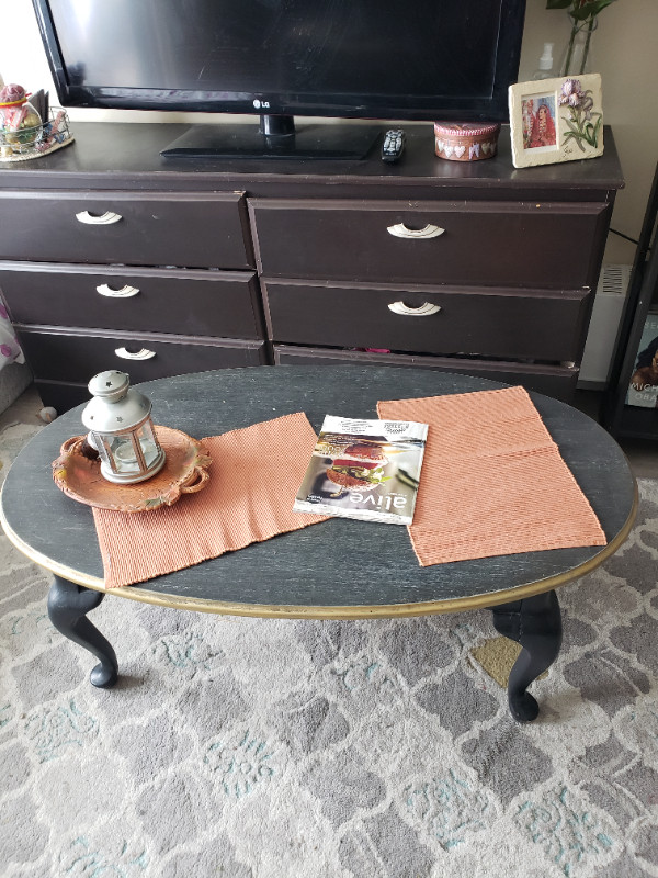 Vintage style Coffee table in Coffee Tables in Moose Jaw - Image 2