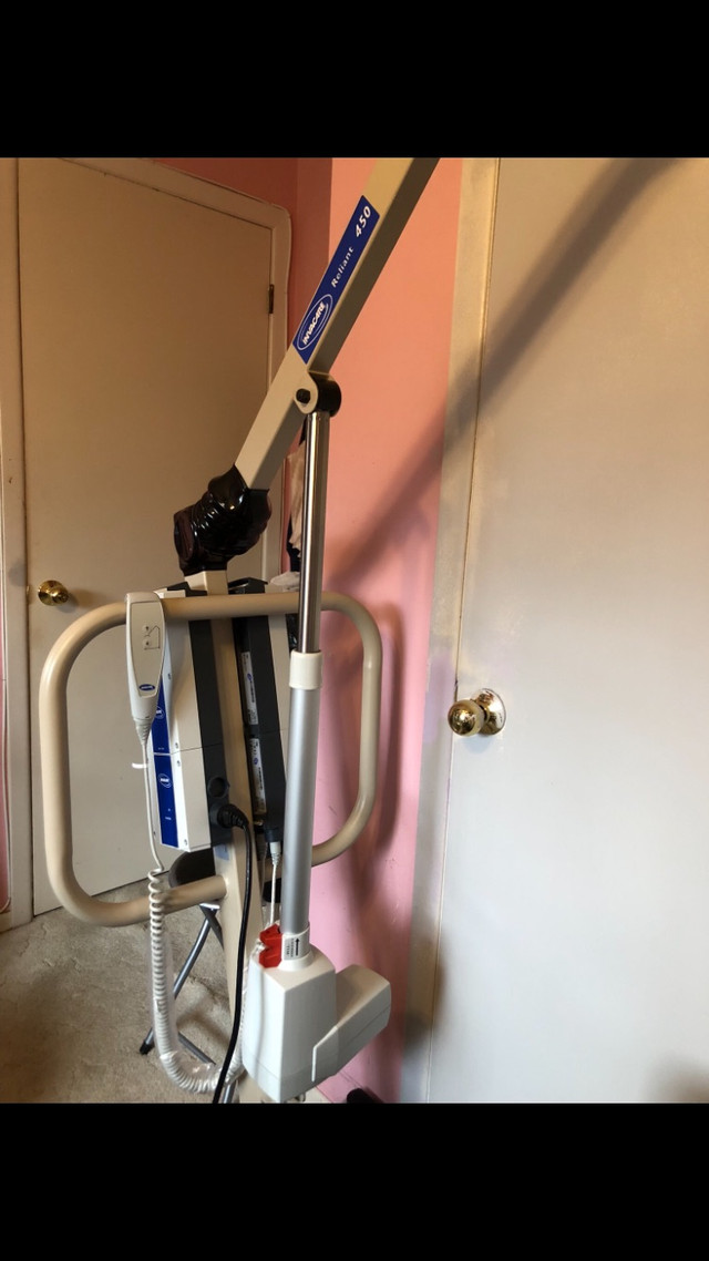 Electronic patient Lift - Invacare RPL450 in Health & Special Needs in Windsor Region - Image 2