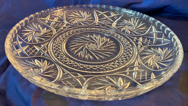 Vtg Clear Glass Serving Platter Plate w/ Pinwheel Design 12" Dia in Arts & Collectibles in Peterborough - Image 3
