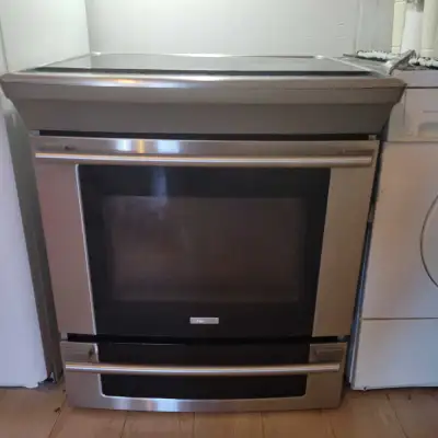 Cuisinière Electrolux Premiun Pro haut gamme, View more