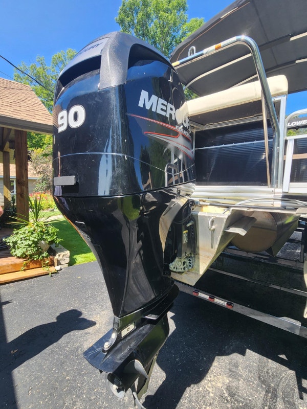 2013 Lowe SS 210 Pontoon Boat Powerboats & Motorboats Peterborough