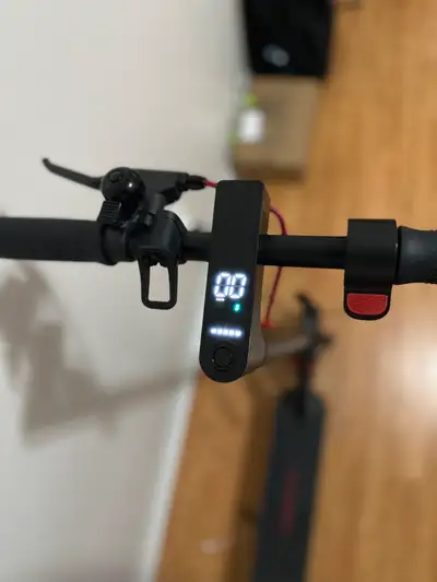 Barely used e-scooter for sale. Only ridden for one month. Top speed of 30 km/ hr and a 35 km range,...