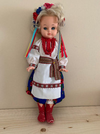 Ukrainian Doll .... As Shown .. Excellent Condition .. Antique .