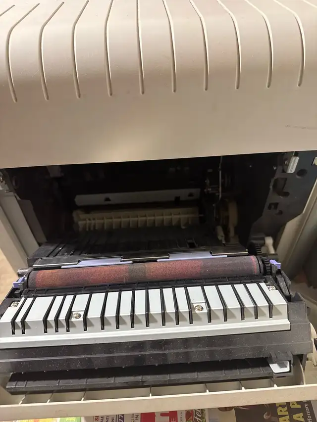 Samsung color laser printer  in General Electronics in City of Montréal - Image 5