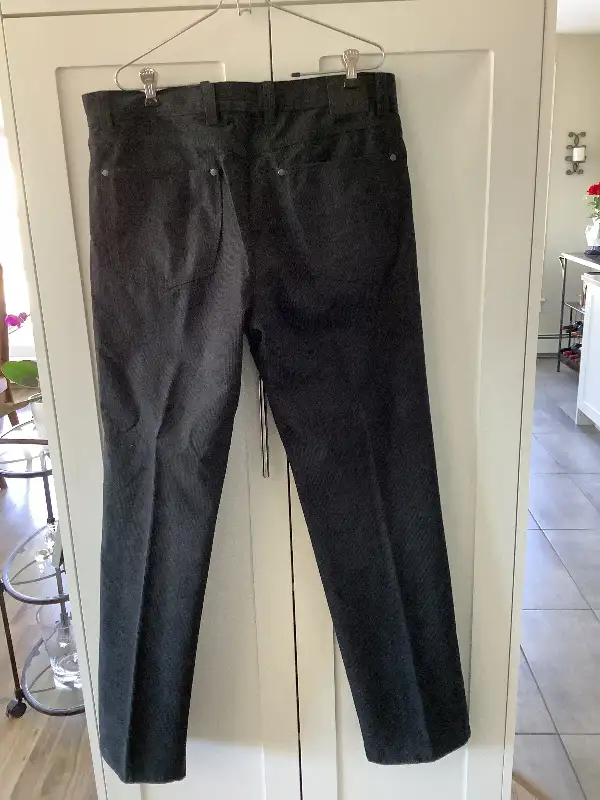 Men’s Designer Jeans in Men's in Bedford - Image 3