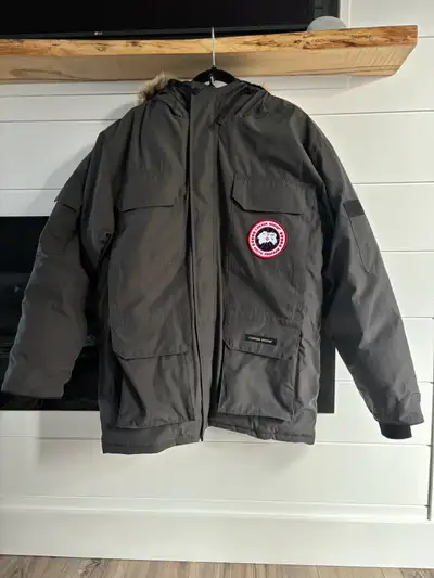Men’s XL Canada Goose Jacket, View more