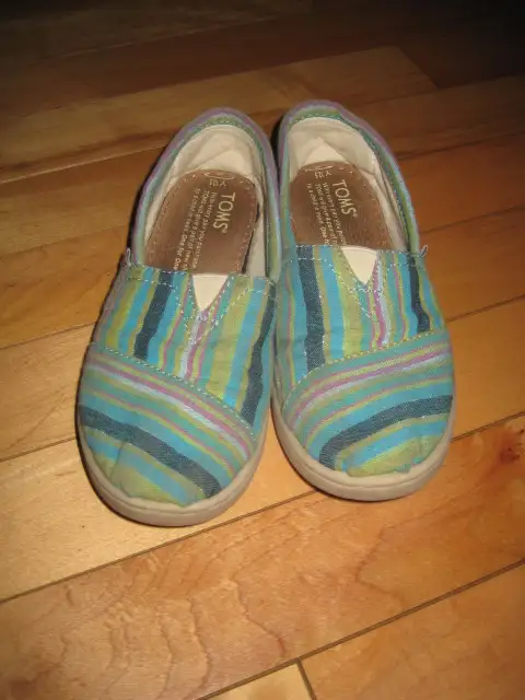 TOMS Youth Kids Classic Blue Striped Canvas shoes -12.5 Y62863262284035121