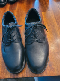 Men's dress shoes 