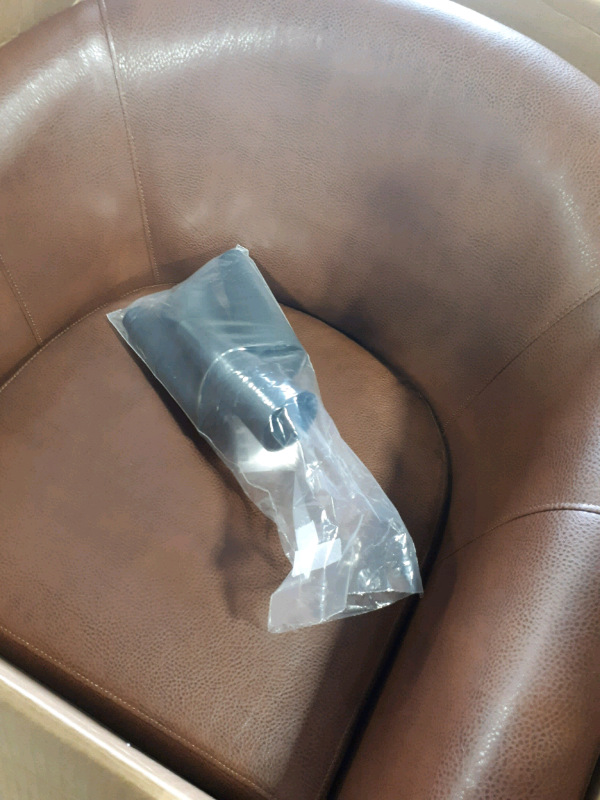 Barrel chair /New in Chairs & Recliners in Markham / York Region - Image 8