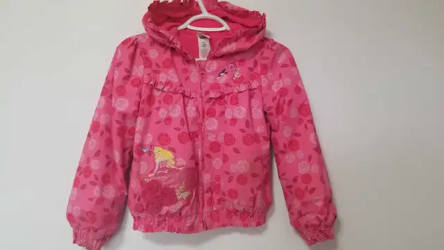 Disney Store Jacket in Kids & Youth in City of Toronto - Image 2