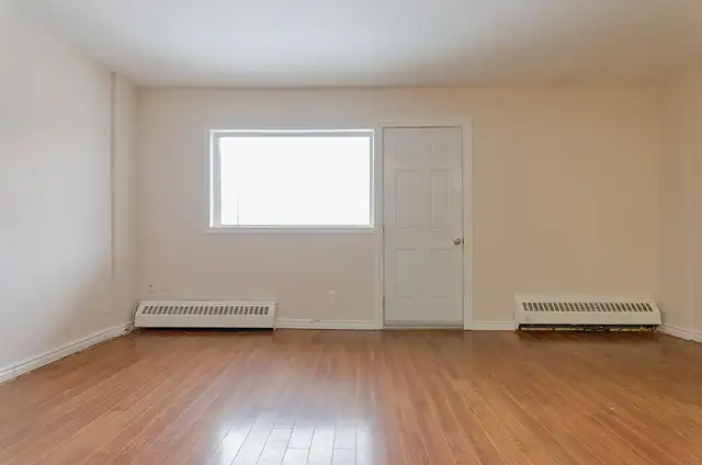 Modern Studio with Private Balcony – 236 Jogues St in Long Term Rentals in Sudbury - Image 6