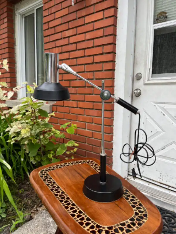 Adjustable mcm cantilever desk lamp by prestige lampe bureau in Indoor Lighting & Fans in City of Montréal - Image 7